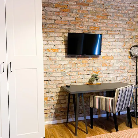 Chic Urbana: 140Sqm 5-Bedroom Downtown Gem Bucarest Esterno foto